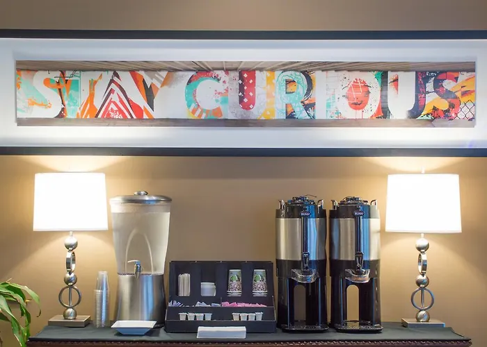 Unbeatable Hotels Near Tampa Premium Outlets