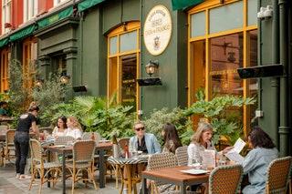 Cas Frango outdoor seating